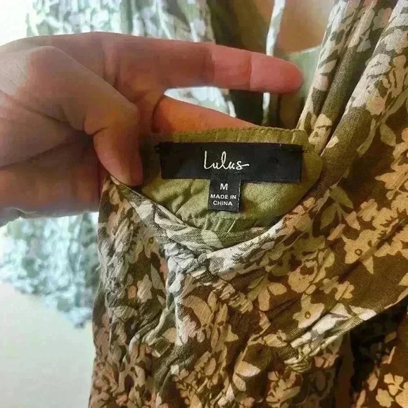 Lulus floral dress size medium in excellent condition - Picture 8 of 10
